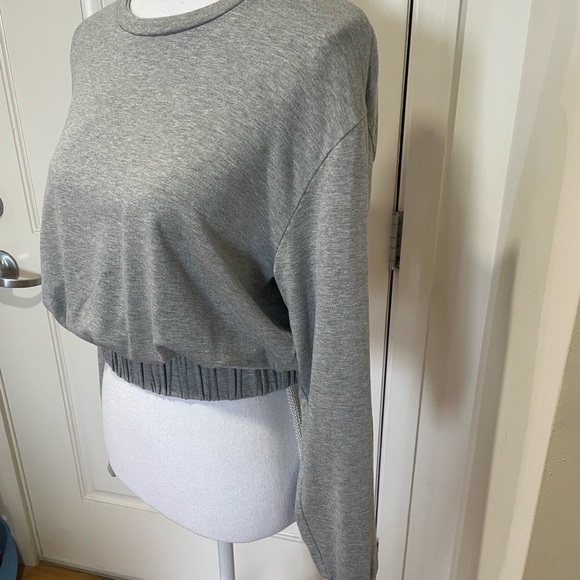 Commando Modern Lounge Crop - Picture 4 of 11